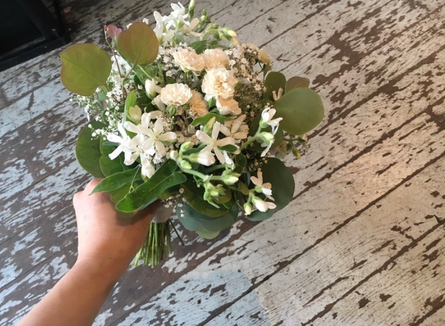 三重県津市 花屋 chelban [シェルバン] 美細初雪